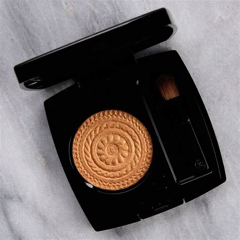 chanel eyeshadow undertone|Chanel eyeshadow pourpre brun.